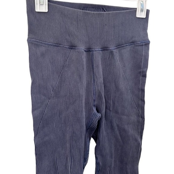 ZELLA High Waist ribbed seamless 7/8 leggings size Medium - Picture 6 of 7